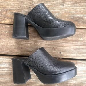 Eric Javits Black Textured Platform Mule Heels